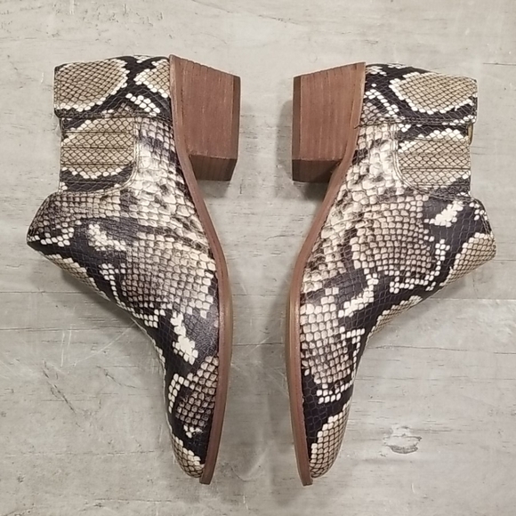 💕MADEWELL💕 Low Chelsea Boots ~ Snake Embossed - Picture 2 of 16
